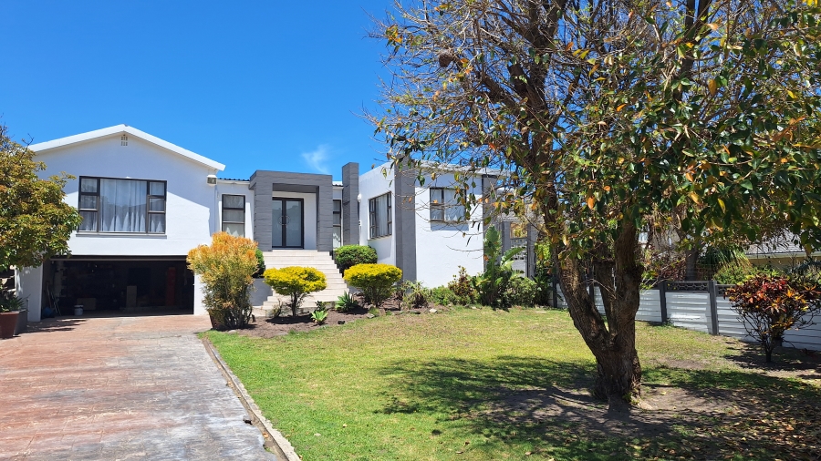 4 Bedroom Property for Sale in Gonubie Eastern Cape